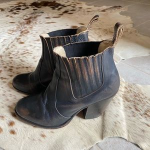 Freebird distressed brown/black Morgan bootie Sz 8